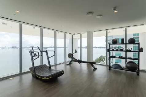 700 NE 26 Th Terrace Miami FL 33137