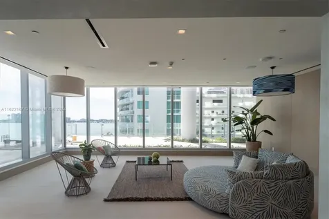 700 NE 26 Th Terrace Miami FL 33137