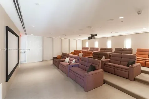 700 NE 26 Th Terrace Miami FL 33137