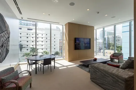700 NE 26 Th Terrace Miami FL 33137