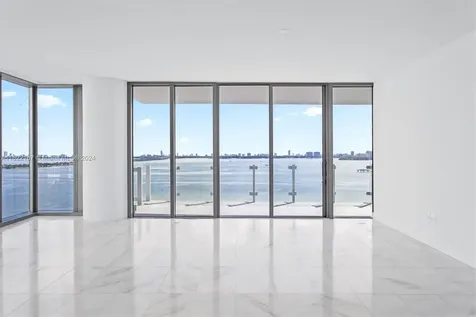 700 NE 26 Th Terrace Miami FL 33137