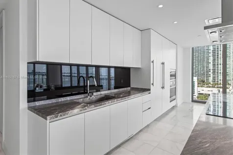700 NE 26 Th Terrace Miami FL 33137