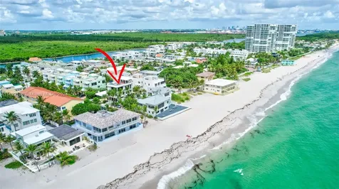 305 Oak Street Hollywood FL 33019