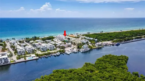 305 Oak Street Hollywood FL 33019