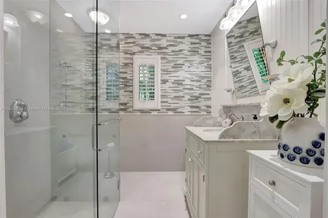 9290 SW 117th Terrace Miami FL 33176