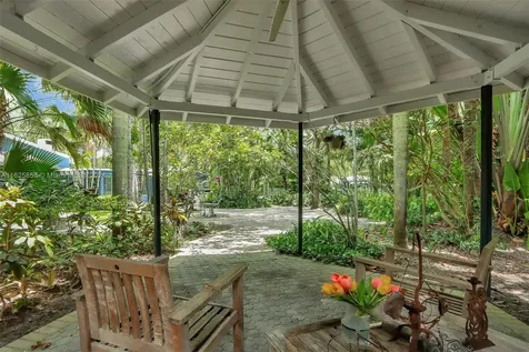 9290 SW 117th Terrace Miami FL 33176