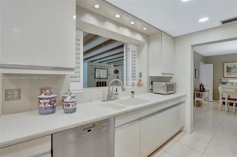 9290 SW 117th Terrace Miami FL 33176