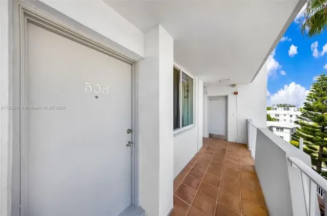 7133 Bay Drive Miami Beach FL 33141