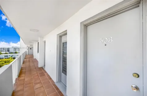 7133 Bay Drive Miami Beach FL 33141