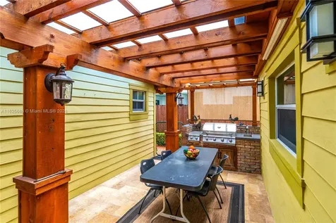 9421 SW 37th Street Miami FL 33165