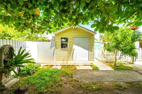 9421 SW 37th Street Miami FL 33165