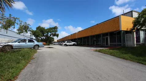 1620 NE 148 Street North Miami FL 33181