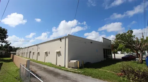 1620 NE 148 Street North Miami FL 33181