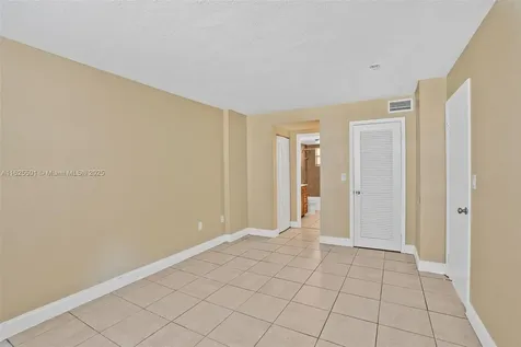 15600 NW 7th Avenue Miami FL 33169
