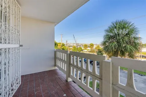 15600 NW 7th Avenue Miami FL 33169