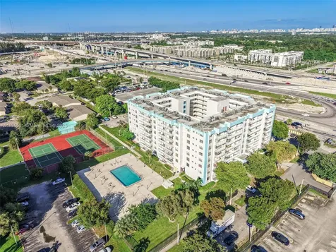 15600 NW 7th Avenue Miami FL 33169
