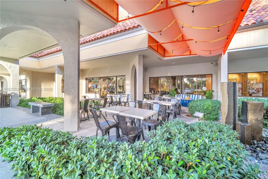 21316 Saint Andrews Blvd ( Restaurant For Sale ) Boca Raton FL 33432