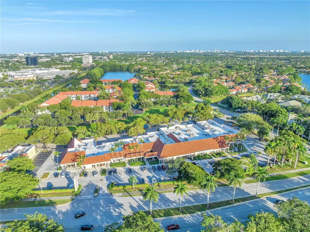 21316 Saint Andrews Blvd ( Restaurant For Sale ) Boca Raton FL 33432