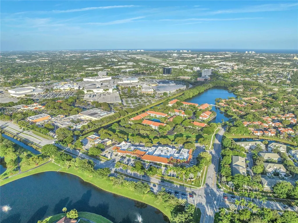 21316 Saint Andrews Blvd ( Restaurant For Sale ) Boca Raton FL 33432