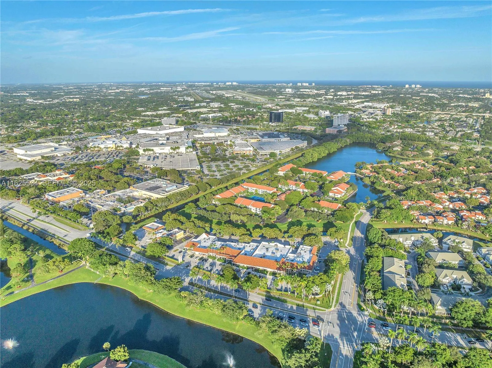 21316 Saint Andrews Blvd ( Restaurant For Sale ) Boca Raton FL 33432