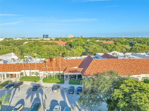 21316 Saint Andrews Boulevard ( Restaurant For Sale ) Boca Raton FL 33432