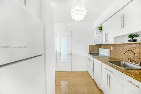 7133 Bay Drive Miami Beach FL 33141