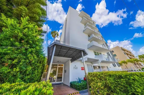 7133 Bay Drive Miami Beach FL 33141