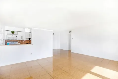 7133 Bay Drive Miami Beach FL 33141