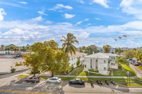 7133 Bay Drive Miami Beach FL 33141