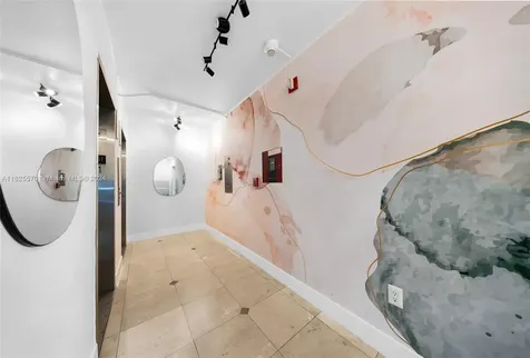 7133 Bay Drive Miami Beach FL 33141