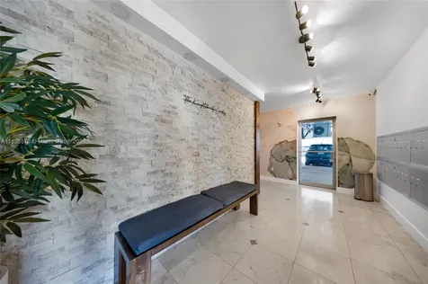 7133 Bay Drive Miami Beach FL 33141