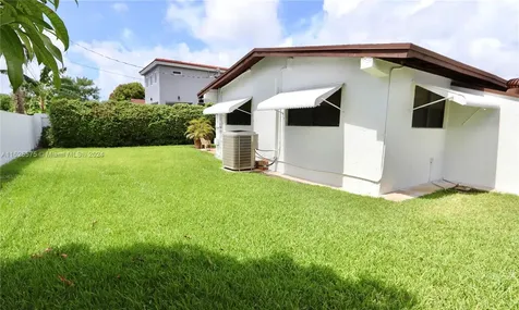 21221 NE 25th Court Miami FL 33180