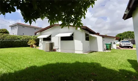 21221 NE 25th Court Miami FL 33180