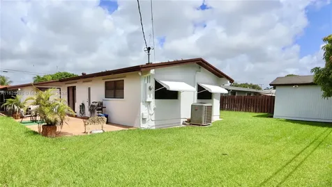 21221 NE 25th Court Miami FL 33180