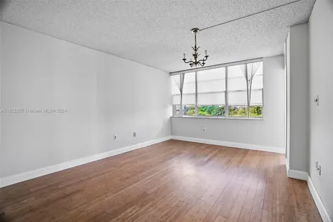 1000 Saint Charles Place Pembroke Pines FL 33026