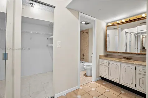1000 Saint Charles Place Pembroke Pines FL 33026