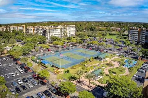1000 Saint Charles Place Pembroke Pines FL 33026