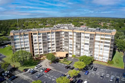 1000 Saint Charles Place Pembroke Pines FL 33026