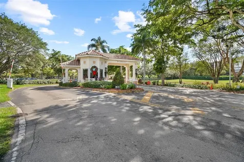 1000 Saint Charles Place Pembroke Pines FL 33026