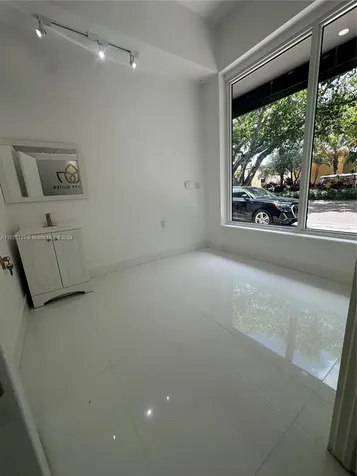 2389 SW 22nd Street Miami FL 33145