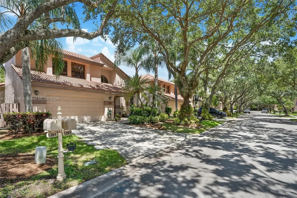 1291 NW 105th Avenue Plantation FL 33322
