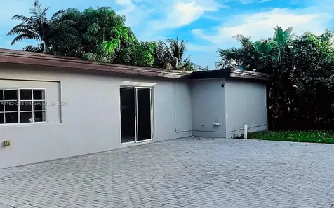 5900 NW 13th Street Sunrise FL 33313