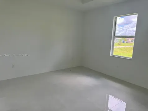 2044 Crawford Avenue N Lehigh Acres FL 33971