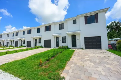 848 SW 1st Street Florida City FL 33034