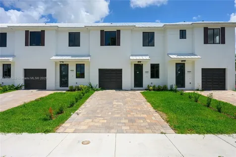 848 SW 1st Street Florida City FL 33034