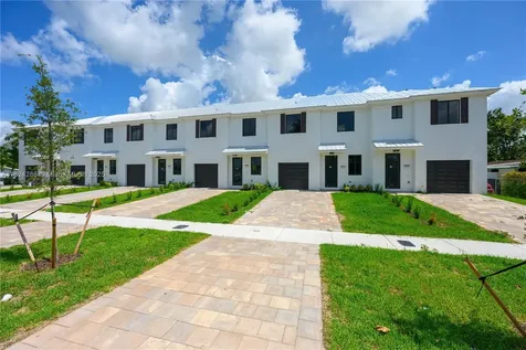 854 SW 1st Street Florida City FL 33034