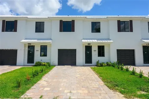 854 SW 1st Street Florida City FL 33034