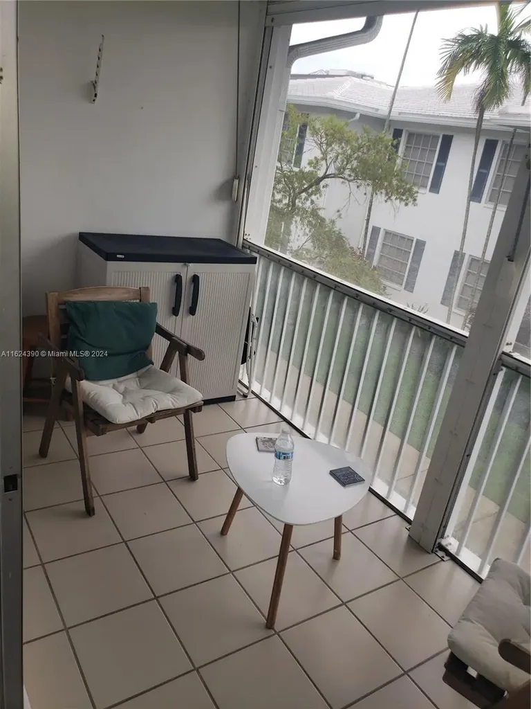 2220 NE 68th Street Fort Lauderdale FL 33308