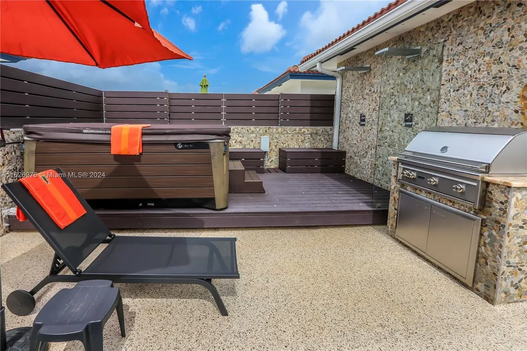 645 NE 9th Avenue Fort Lauderdale FL 33304