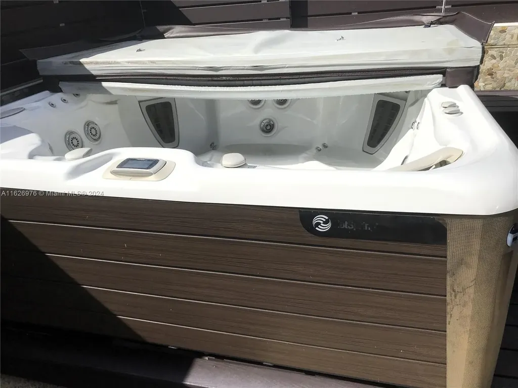 645 NE 9th Avenue Fort Lauderdale FL 33304